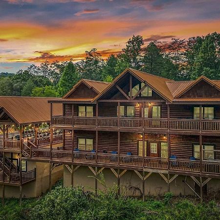 Smokey'S Paradise By Avantstay Sleeps 22 Pool Sevierville Esterno foto