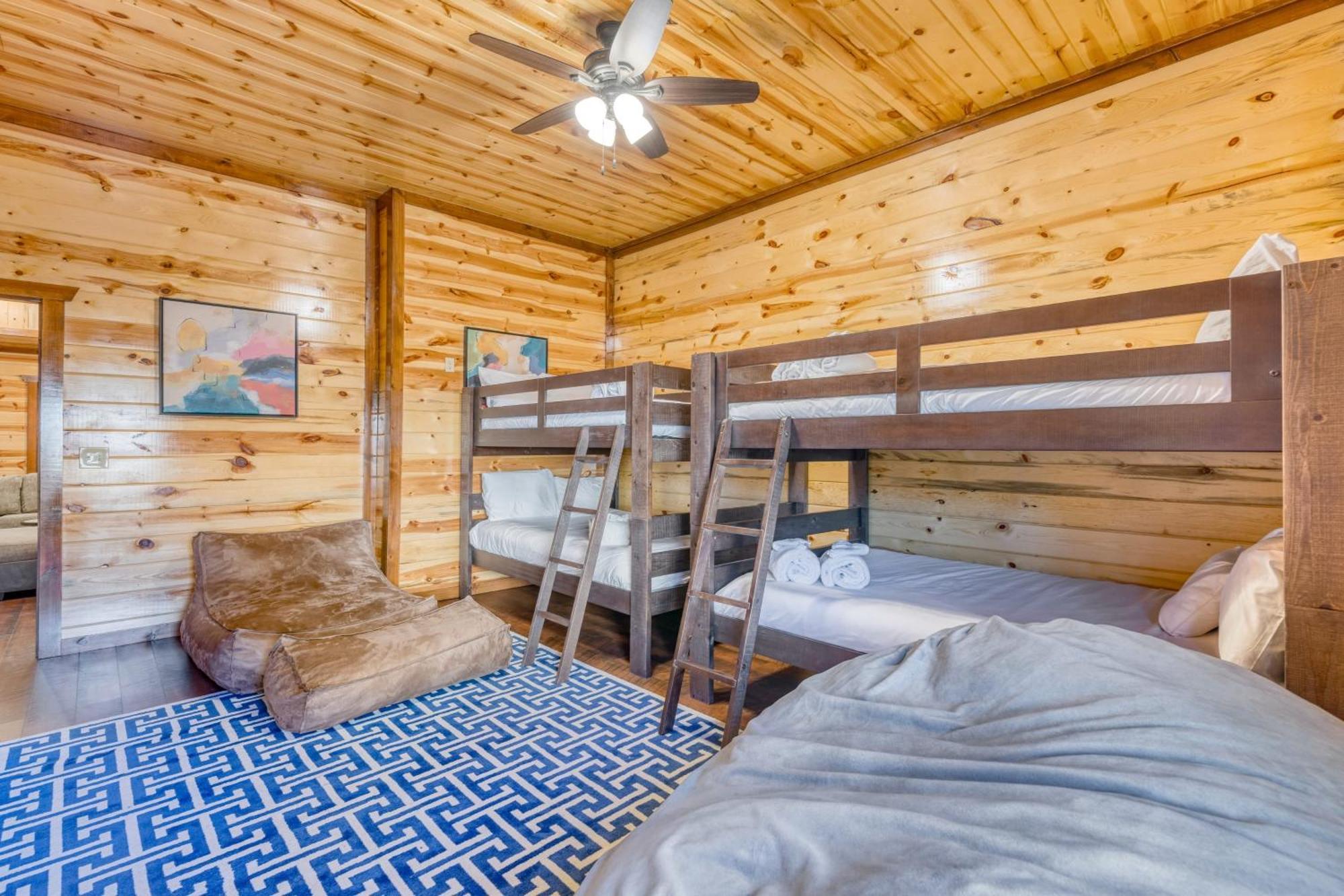 Smokey'S Paradise By Avantstay Sleeps 22 Pool Sevierville Esterno foto